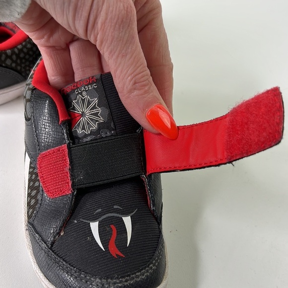 Kids Reebok Ventureflex Chase II Sneaker - Picture 10 of 10